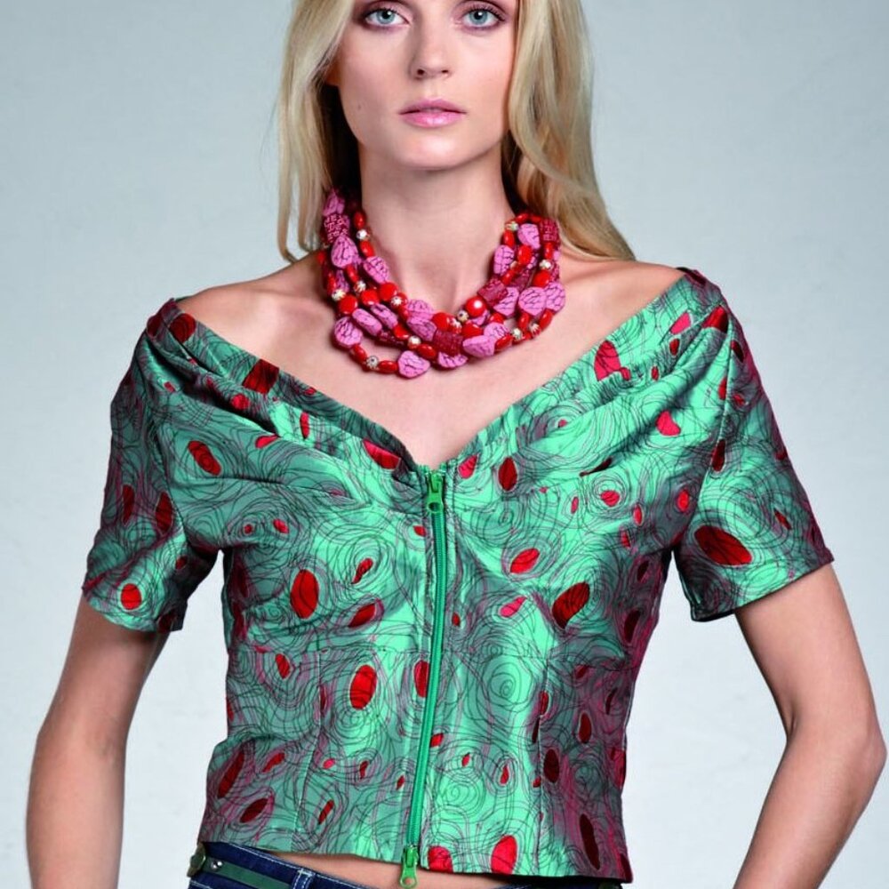 SAVE THE QUEEN Gorgeous Top